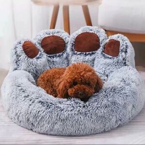 Cozy Paw-Shaped Pet Bed - Gray and Brown